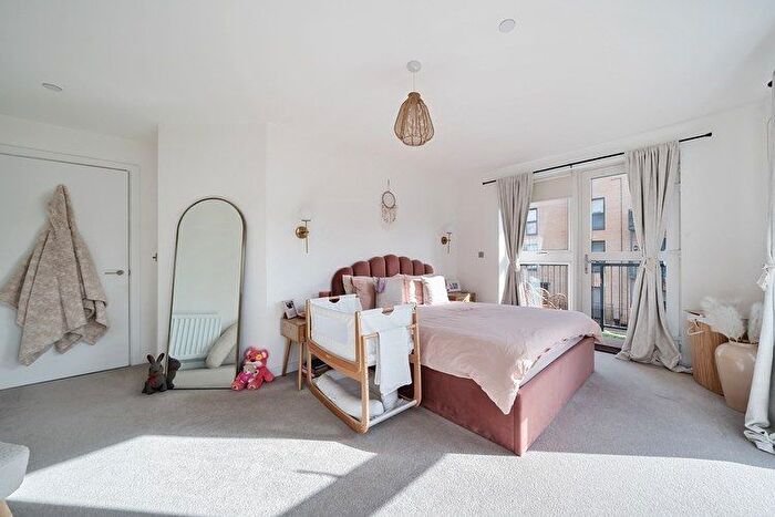 2 Bedroom Flat For Sale In Coddington Close, East Herts, Hertfordshire, SG12