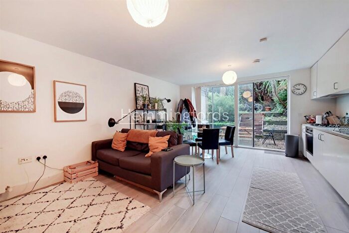 1 Bedroom Maisonette To Rent In Kentish Town Road, London, NW1