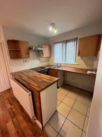 1 Bedroom Flat To Rent In Eltham Close, Cheshire, WA8