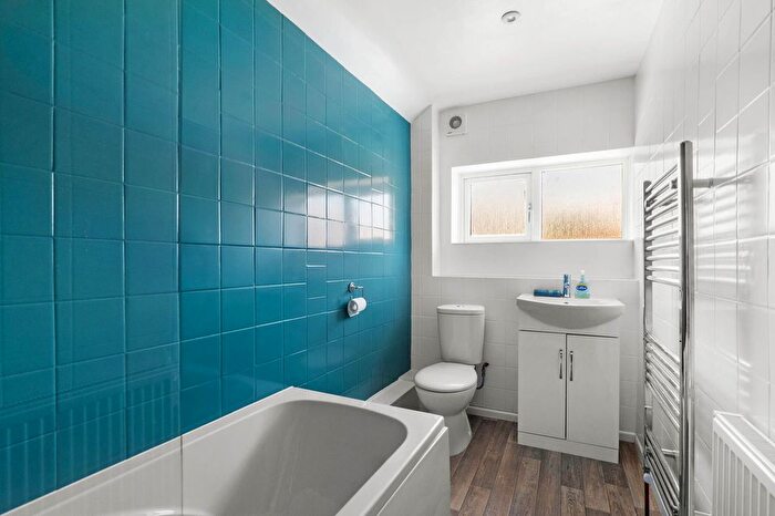 3 Bedroom End Of Terrace House For Sale In Berkeley Close, Whittington, Worcester., WR5