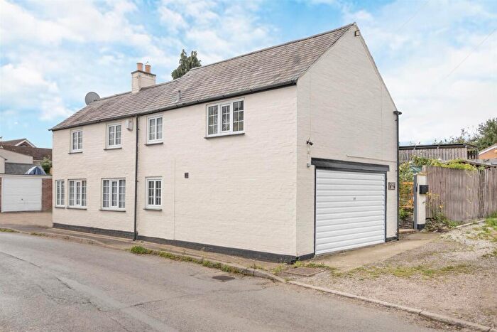 4 Bedroom Detached House For Sale In Main Street, Fleckney, Leicester, LE8