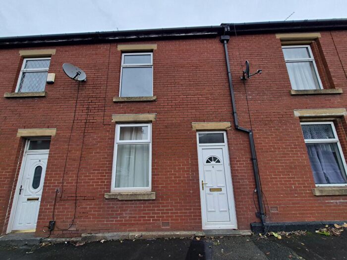 2 Bedroom House To Rent In Queen Victoria Street, BB2