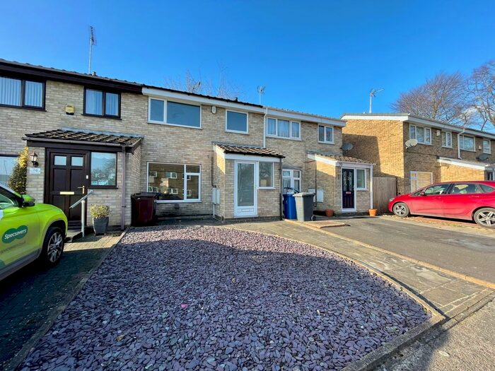 3 Bedroom Town House To Rent In Alwards Close, Alvaston, Derby, DE24