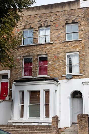 2 Bedroom Flat To Rent In Loveridge Road, London, NW6