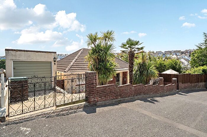 2 Bedroom Detached House For Sale In Broadpark Road, Paignton, Devon, TQ3
