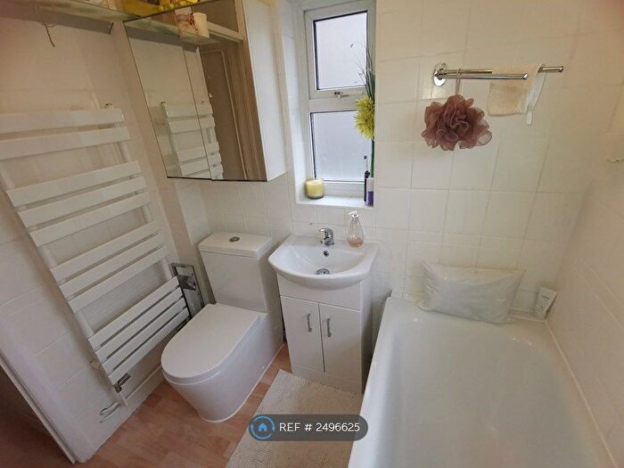 2 Bedroom Maisonette To Rent In Totton Road, Thornton Heath, CR7