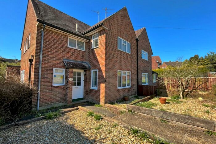 5 Bedroom Detached House To Rent In Stanmore, SO22