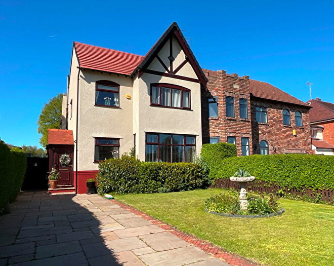 4 Bedroom Semi-Detached House For Sale In Moss Lane, Churchtown, Southport, PR9