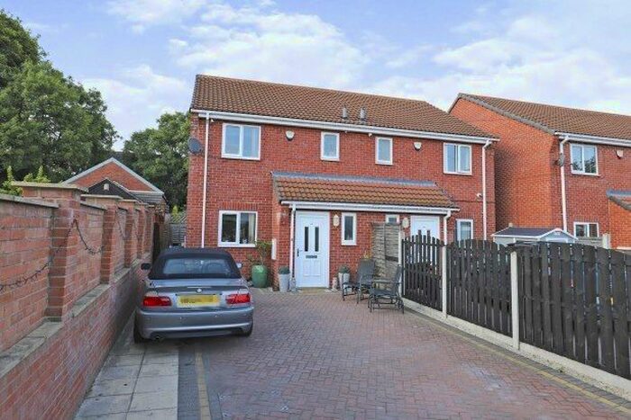 3 Bedroom Semi-Detached House To Rent In Katherine Road, Rotherham, S66