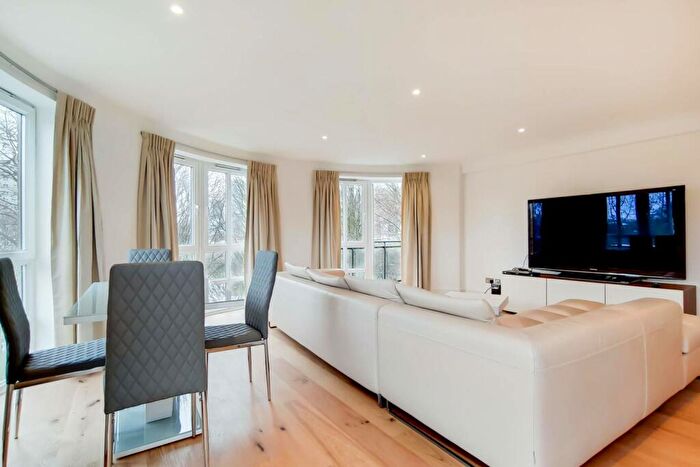 2 Bedroom Flat To Rent In Northey Street, Limehouse, London, E14