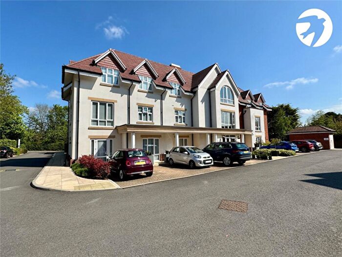 1 Bedroom Flat For Sale In Emerson Park, Rowhill Road, Hextable, BR8
