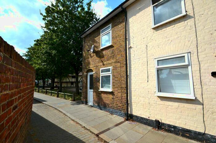 2 Bedroom Terraced House To Rent In Cross Lane, Sittingbourne, ME10