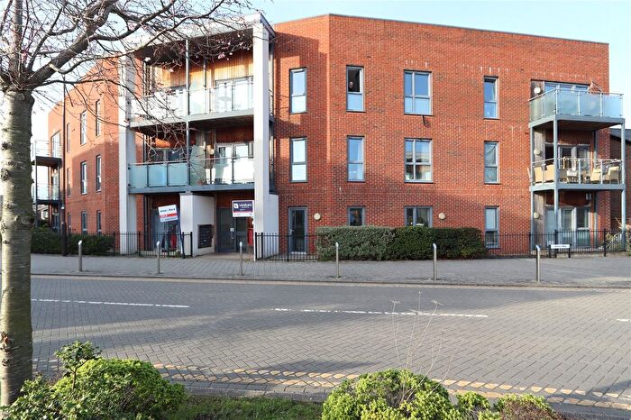 1 Bedroom Flat For Sale In Atlas Way, Oakgrove, Milton Keynes, MK10