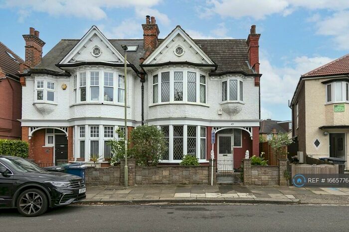 6 Bedroom Semi-Detached House To Rent In Eton Avenue, London, N12
