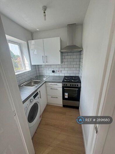 1 Bedroom Flat To Rent In Churchill Avanue, Aylesbury, HP21