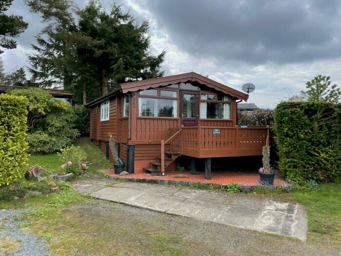 2 Bedroom Lodge For Sale In Ps- – (Freehold) Trawsfynydd Leisure Village, LL41
