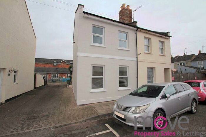 3 Bedroom End Of Terrace House To Rent In Cleeveland Street, Cheltenham, GL51