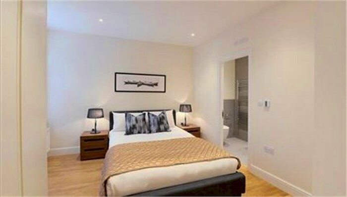 3 Bedroom Flat To Rent In Hamlet Gardens, Hammersmith, London, W6