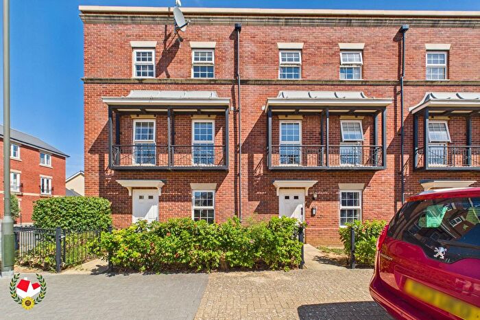 2 Bedroom Flat For Sale In Bowthorpe Drive, Brockworth, Gloucester, GL3