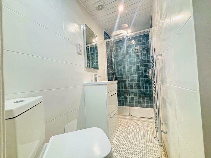 1 Bedroom Flat To Rent In Langside Road, Crosshill, Glasgow, G42