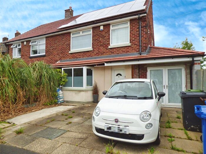 3 Bedroom Semi-Detached House For Sale In Edgeworth Avenue, Ainsworth Village, Bury, Lancashire, BL2