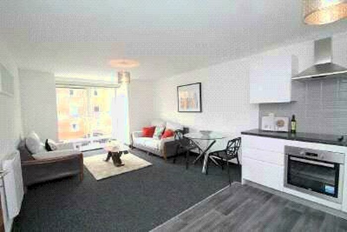 2 Bedroom Apartment To Rent In San Court, - Wilmslow Road, Rusholme, Manchester, M14
