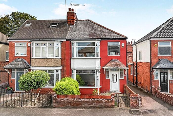 3 Bedroom Semi-detached House For Sale In Southfield Road, Hull, HU5