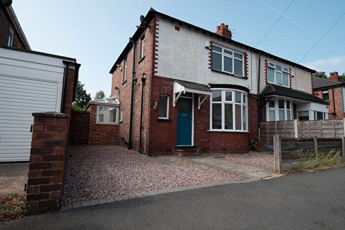 3 Bedroom Semi-Detached House To Rent In Hawthorn Road, Gatley, Cheadle, SK8