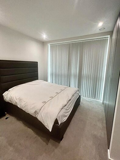 2 Bedroom Apartment To Rent In Hartingtons Court, Coster Avenue, N4