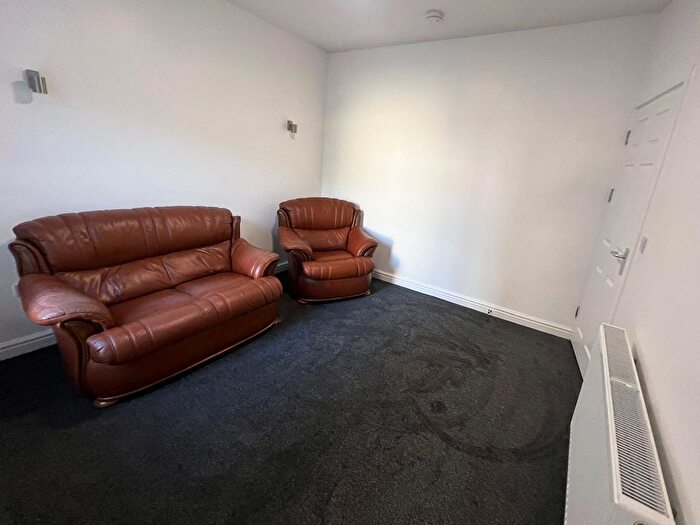 3 Bedroom End Terrace House To Rent In Balaclava Street, Swansea, SA1