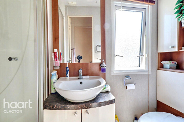 2 Bedroom Bungalow For Sale In Birch Grove, Oaklands Holiday Park, Clacton-on-Sea, CO16