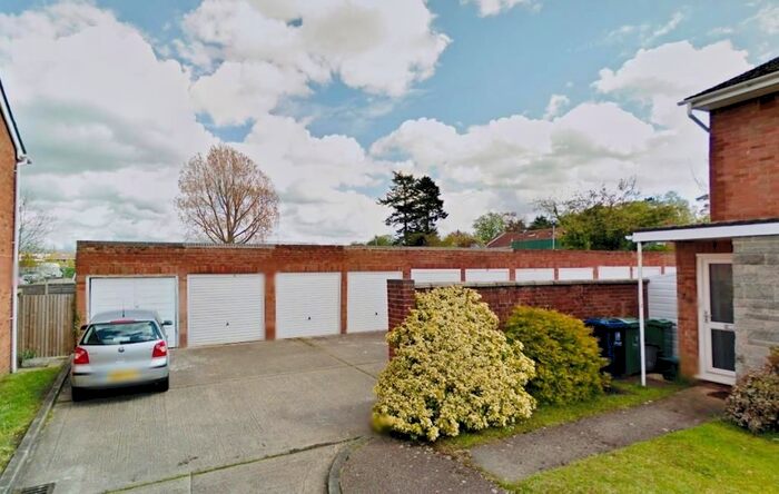 Garage / Parking To Rent In Nursery Close, Headington, OX3