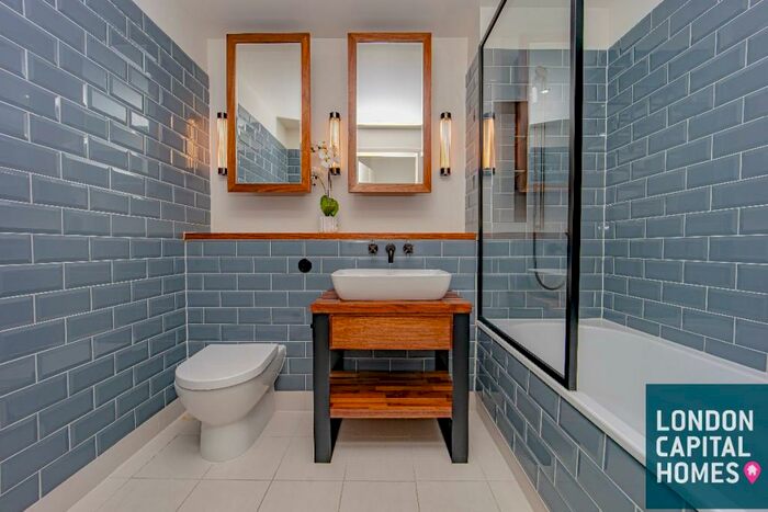 2 Bedroom Apartment To Rent In Apartment In Merino Wharf, Arrival Square, Vaughan Way, London, E1