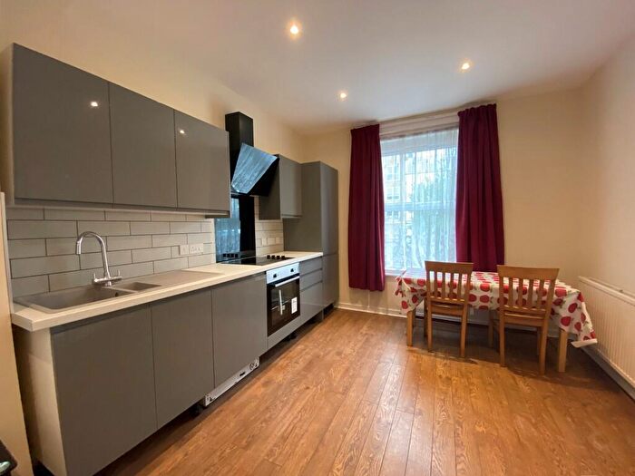 1 Bedroom Flat To Rent In Lawn Road, Southampton, SO17