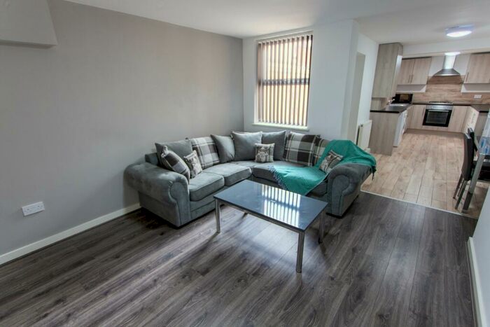 5 Bedroom Terraced House To Rent In Albert Edward Road, L7