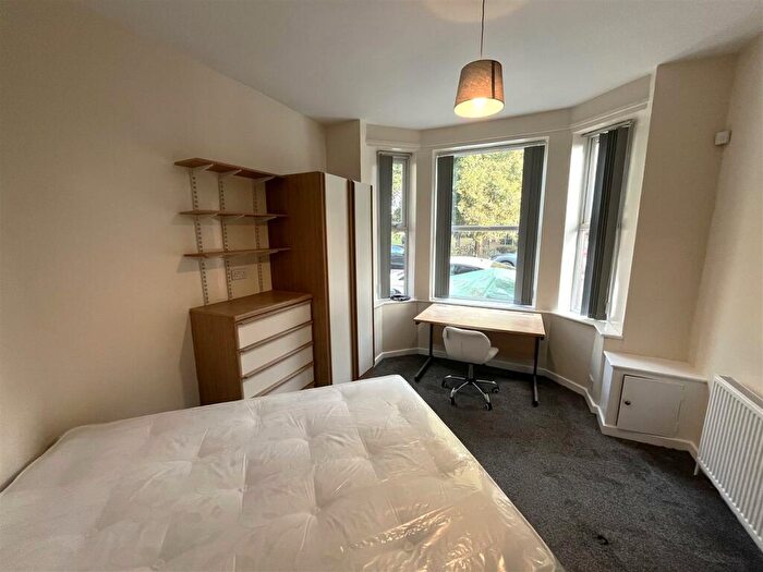 5 Bedroom End Of Terrace House To Rent In Platt Lane, Rusholme, Manchester, M14