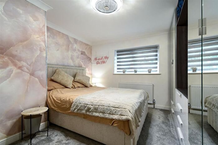 3 Bedroom Terraced House For Sale In Ranby Road, Scunthorpe, DN17