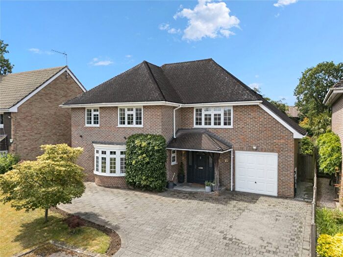 5 Bedroom Detached House To Rent In Ferndown Gardens, Cobham, KT11