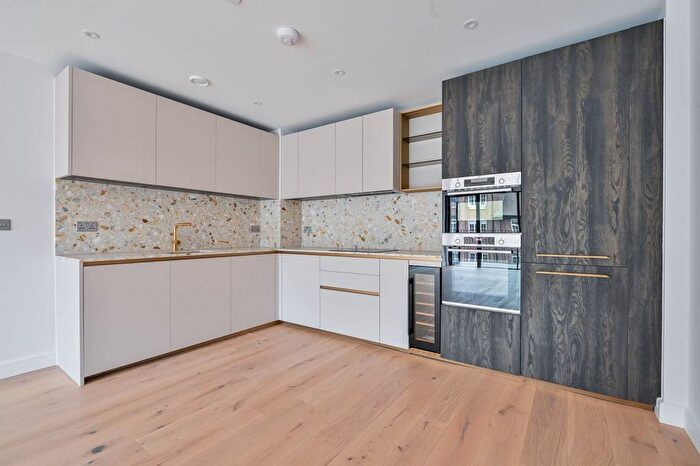 2 Bedroom Flat For Sale In The Wilcox, Vauxhall, London, SW8