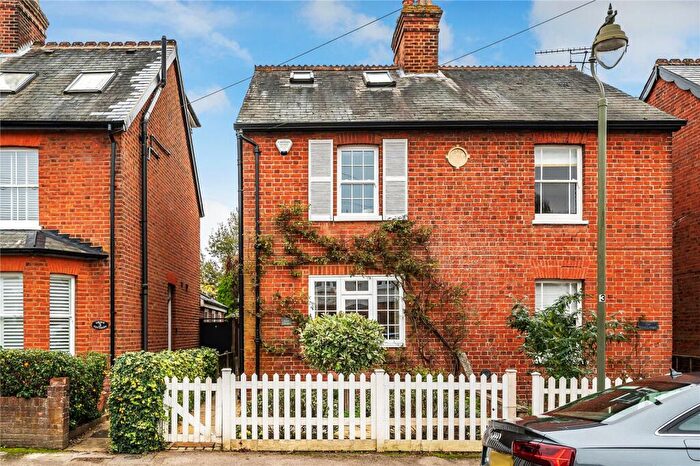 3 Bedroom Semi-Detached House For Sale In Elm Grove Road, Cobham, Surrey, KT11