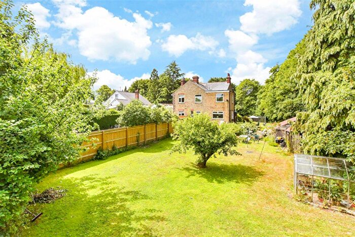 4 Bedroom Semi-Detached House For Sale In Barrow Hill, Sellindge, Kent, TN25