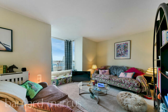 2 Bedroom Apartment To Rent In Bramlands Close, Battersea, SW11