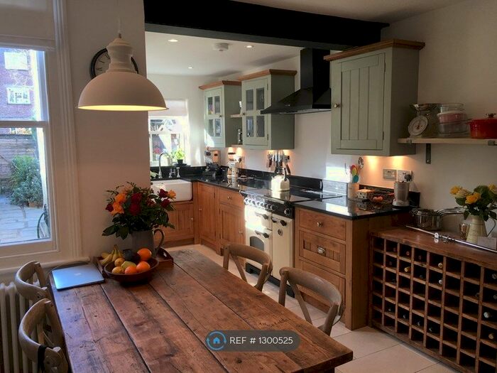 3 Bedroom Terraced House To Rent In Sherland Road, Twickenham TW1