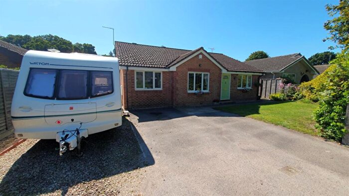 4 Bedroom Detached Bungalow For Sale In Howe Lane, Verwood, Dorset, BH31