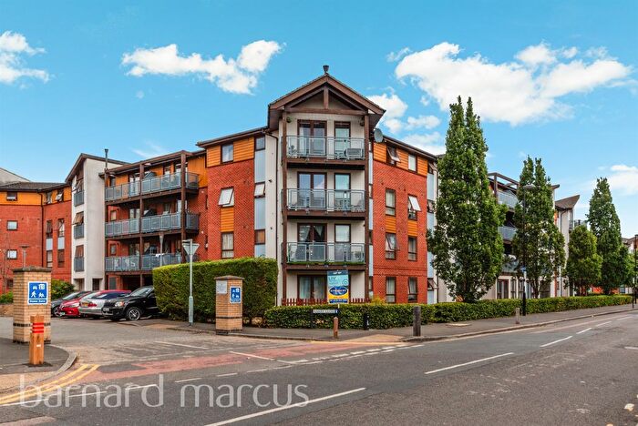 2 Bedroom Flat For Sale In Harry Close, Croydon, CR0