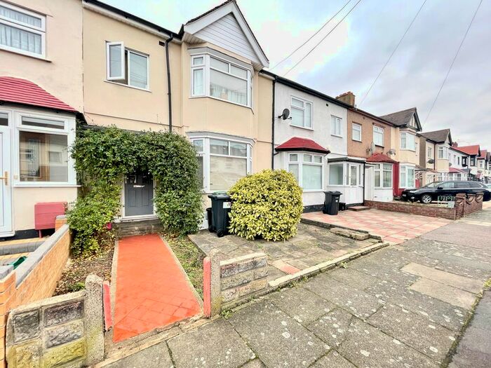 3 Bedroom Terraced House To Rent In Cranley Drive, Ilford IG2