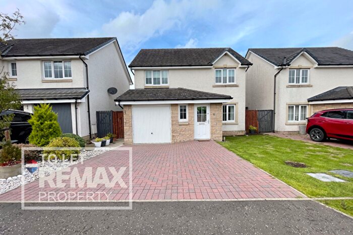 3 Bedroom Detached House To Rent In East Cults Court, Whitburn, EH47