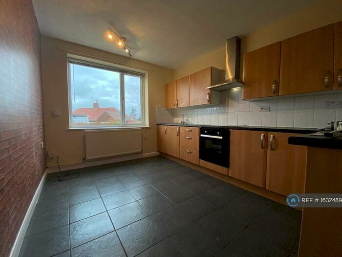 3 Bedroom Semi-Detached House To Rent In Felley Avenue, Kirkby-In-Ashfield, Nottingham, NG17