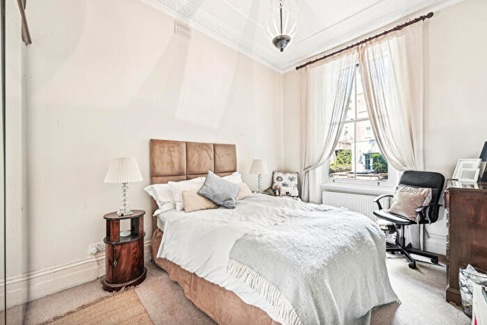 1 Bedroom Flat To Rent In Finborough Road, Chelsea, SW10