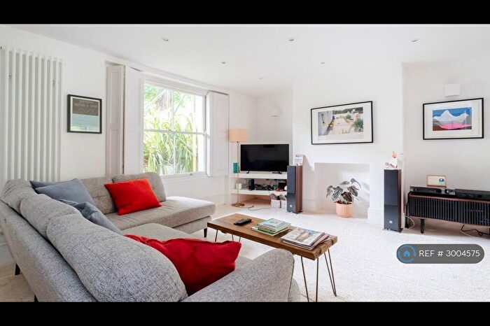 2 Bedroom Maisonette To Rent In Elizabeth Avenue, London, N1